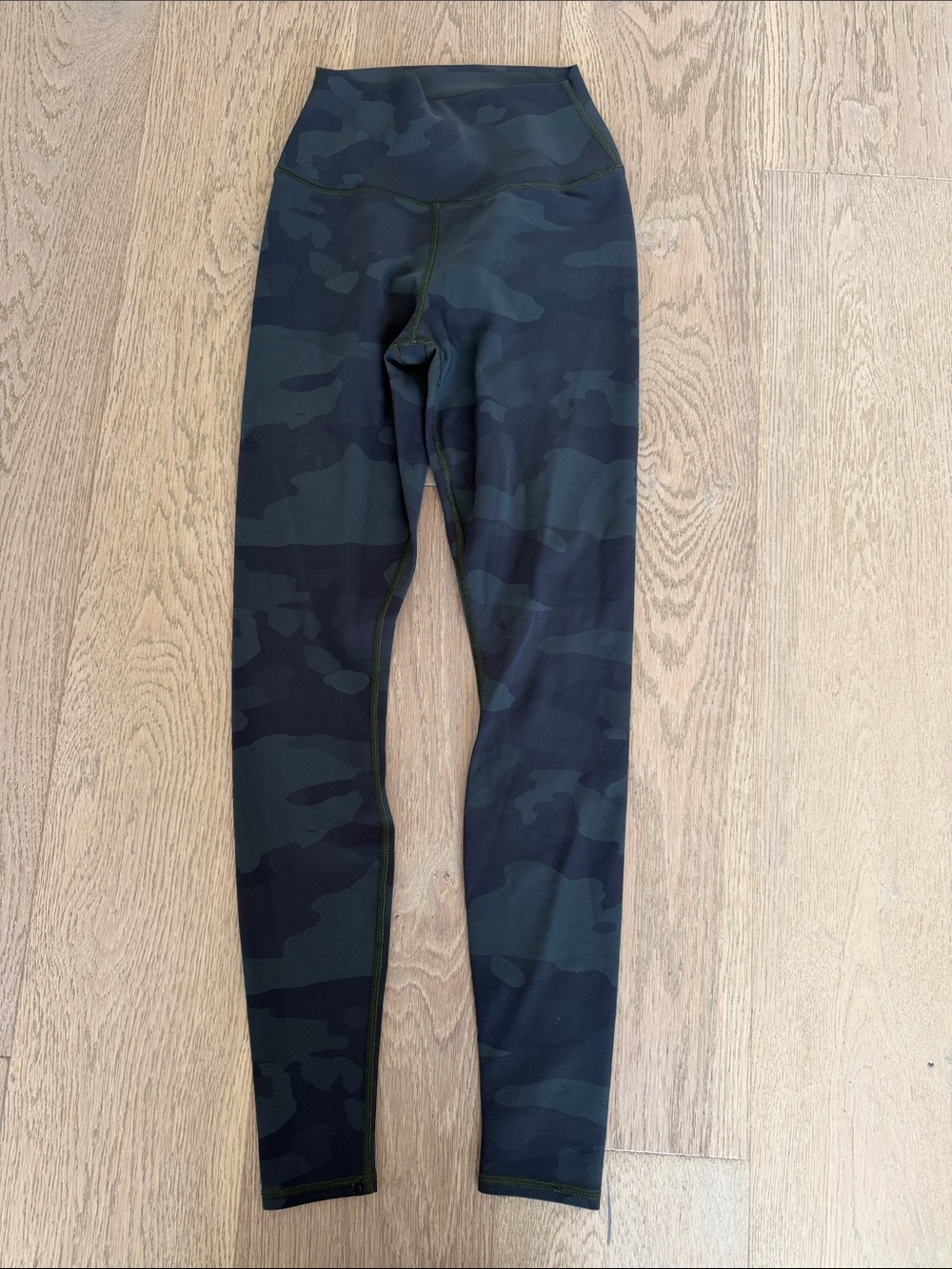 ALO Yoga Olive and Black Camouflage Leggings
